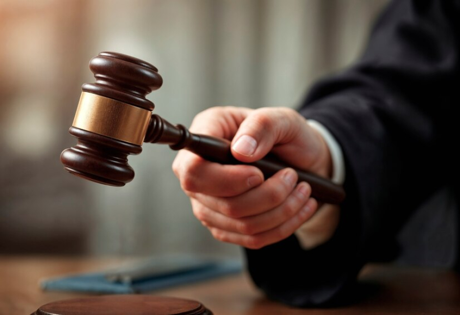 Justiça obriga pai a manter plano de saúde de filho autista