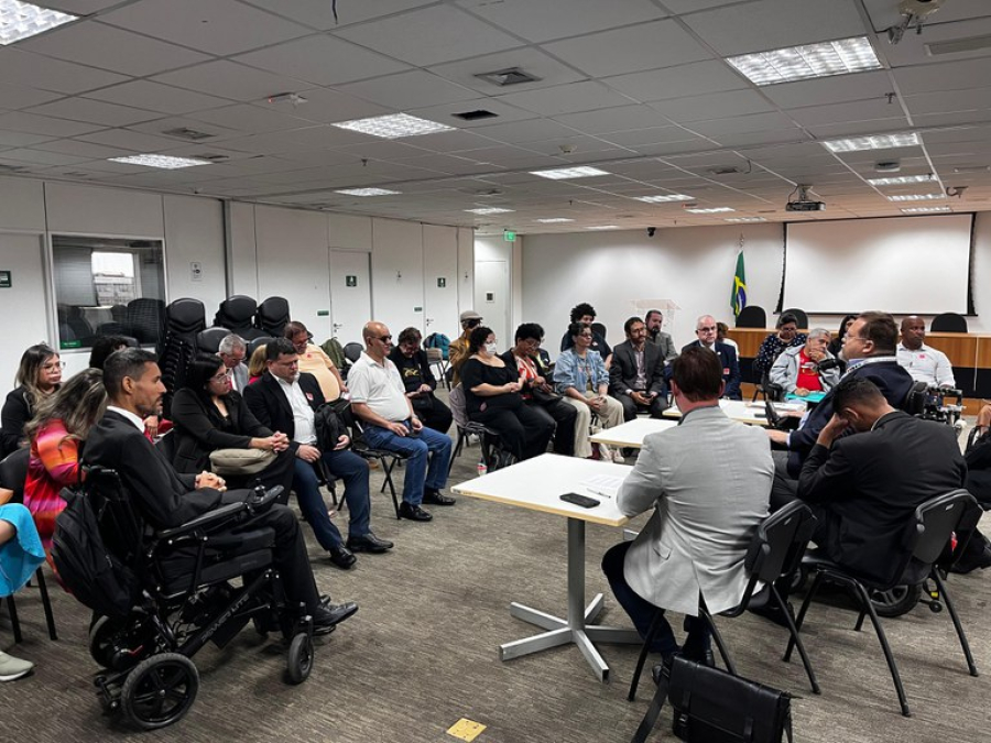 Justiça suspende eleição de vaga para entidade autista no Conade