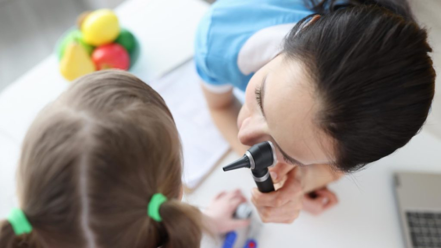 Mãe consegue na Justiça tratamento fonoaudiológico para filha com síndrome de Down