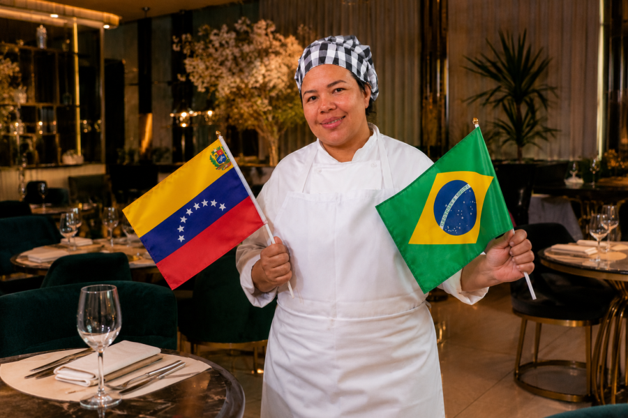 A história da venezuelana Yulys Milagros: mãe atípica, confeiteira e finalista de concurso do Senac